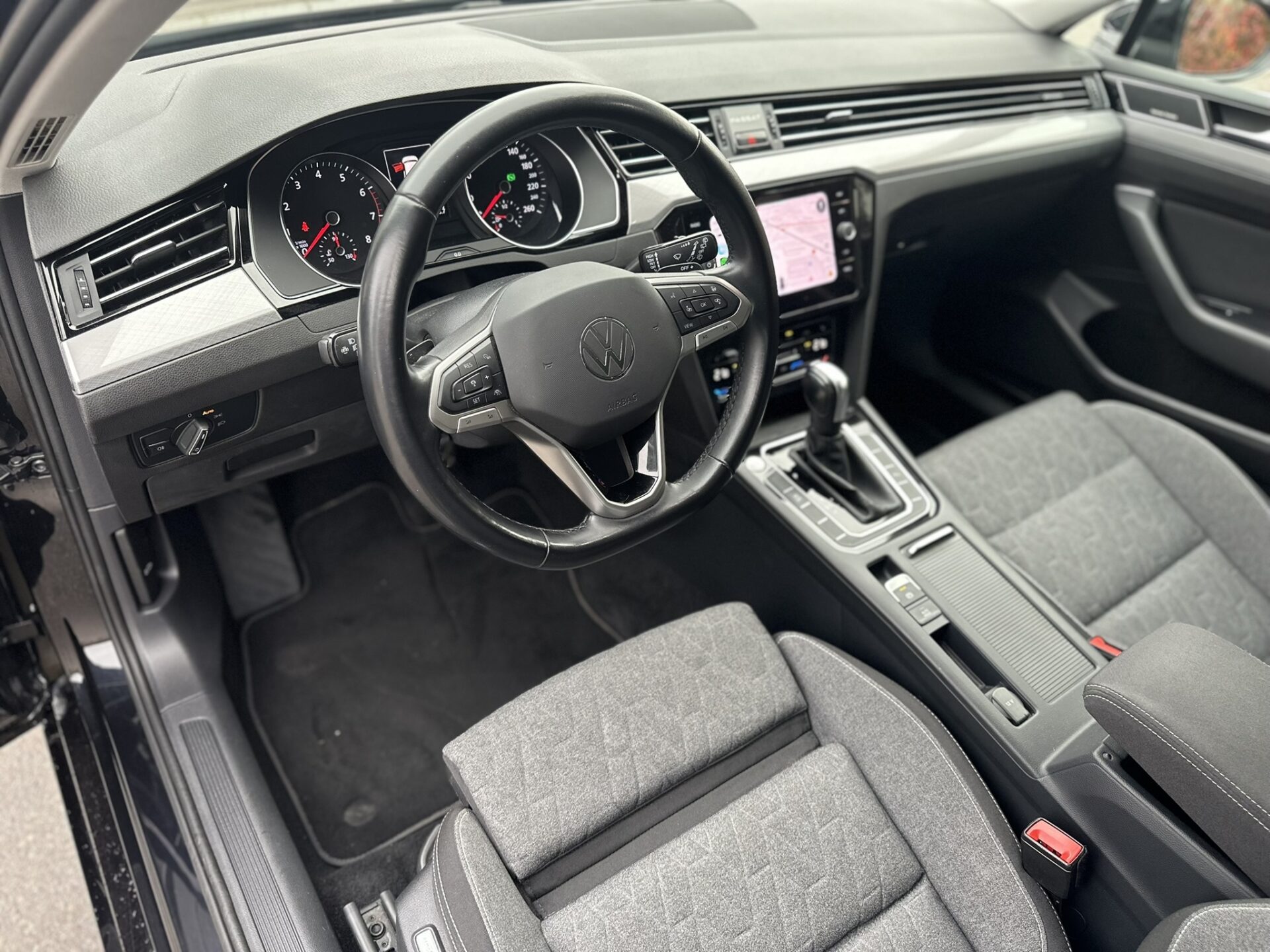 Volkswagen Passat 2023